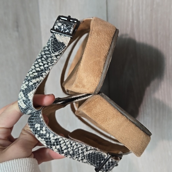 Vionic Women Samar Snakeskin Leather Ankle Sandals Shoes Sz 10 - Picture 6 of 11